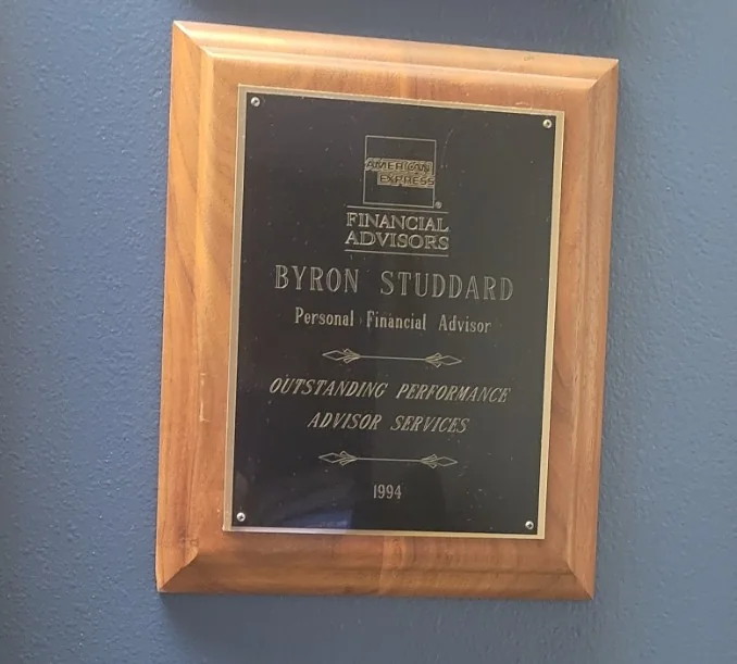 American Express Financial Advisors plaque recognising Byron Studdard for outstanding performance in advisor services, 1994
